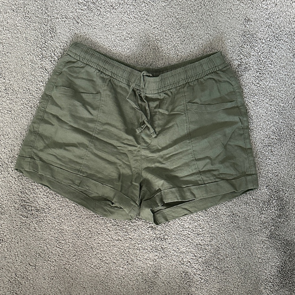 Old Navy Women's Olive Cargo Linen Shorts